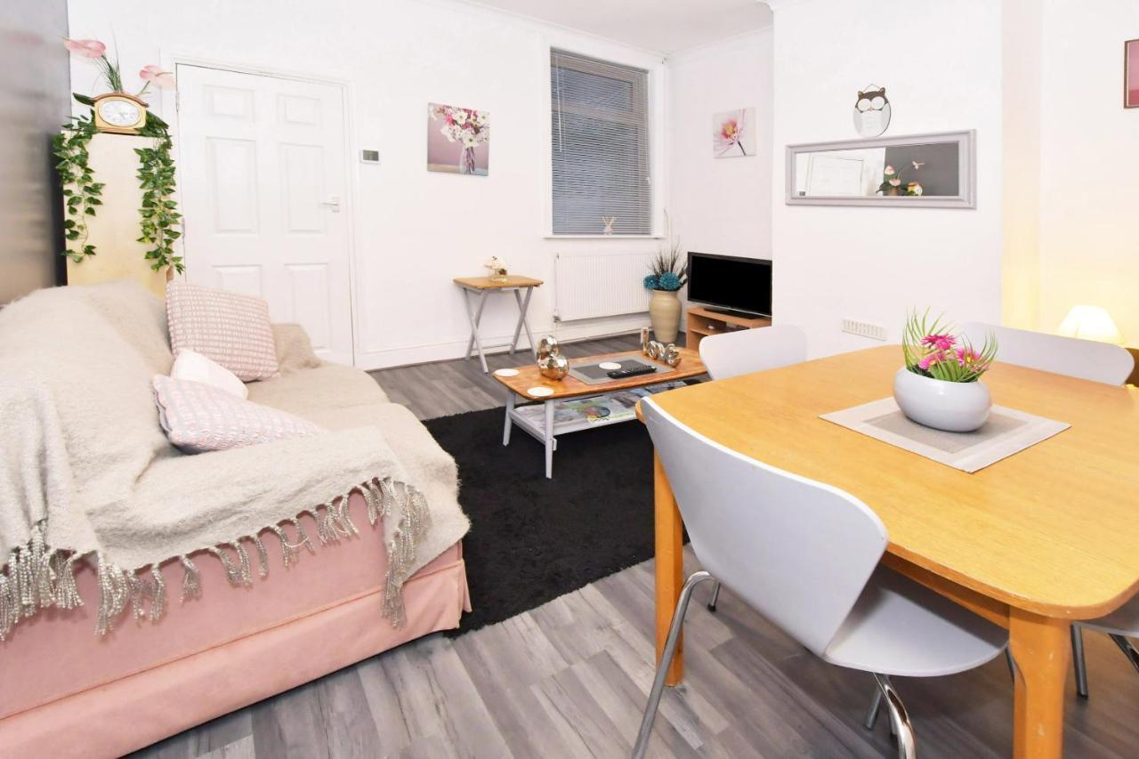 Townhouse @ Hanley Road Stoke Экстерьер фото