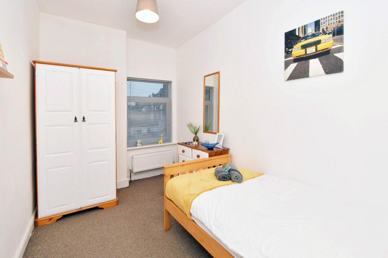 Townhouse @ Hanley Road Stoke Экстерьер фото